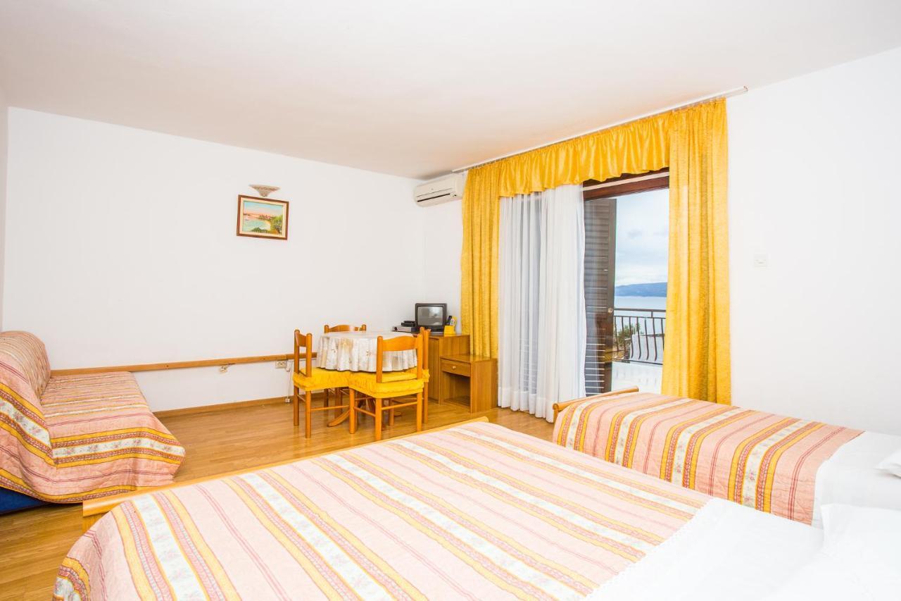 Apartmani Pava Omis Exterior photo